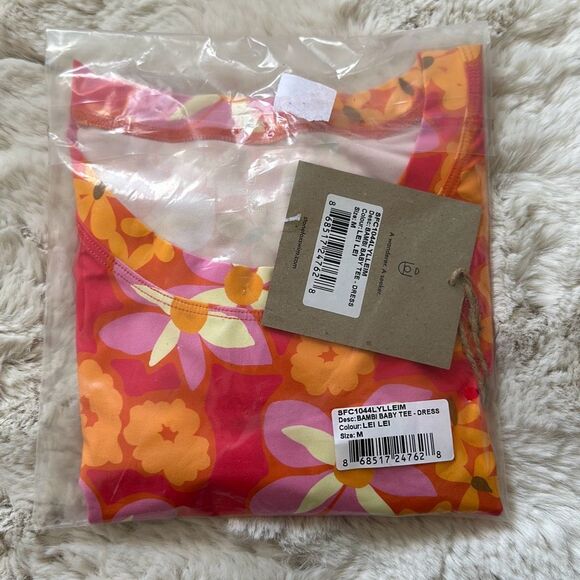 Stone Fox Swim Bambi Baby Tee Dress in Lei Lei Size M - Picture 8 of 8